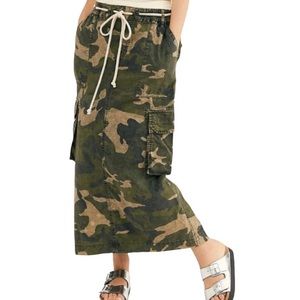 FREE PEOPLE Let Me In Printed Skirt-Small